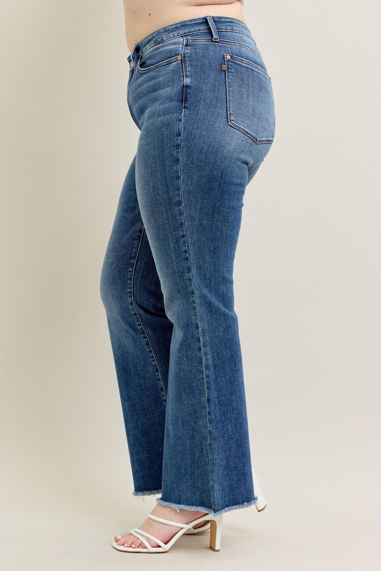 Judy Blue Mid Rise Vintage Wash Flare W/ Destroy And Fray Hem
