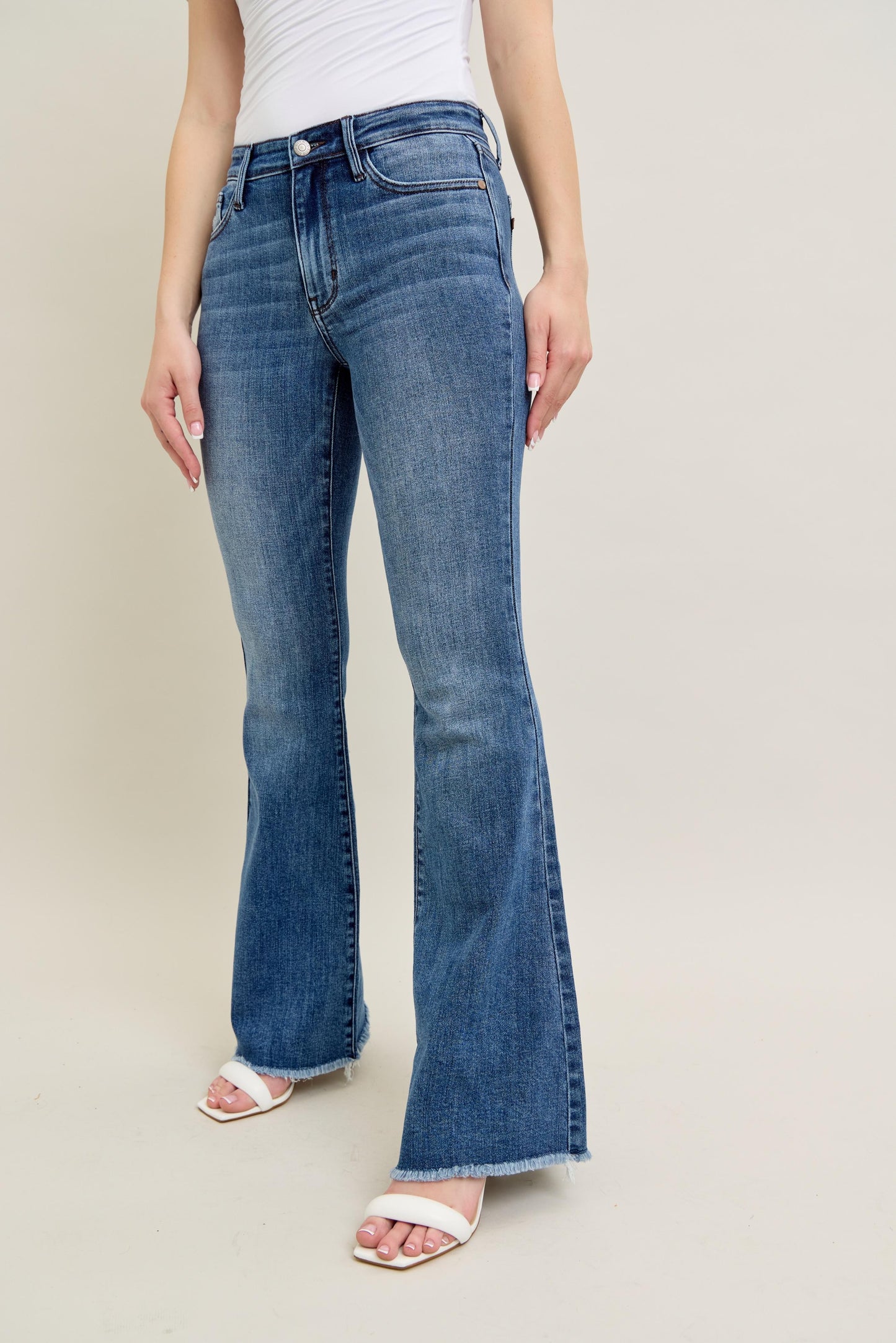 Judy Blue Mid Rise Vintage Wash Flare W/ Destroy And Fray Hem