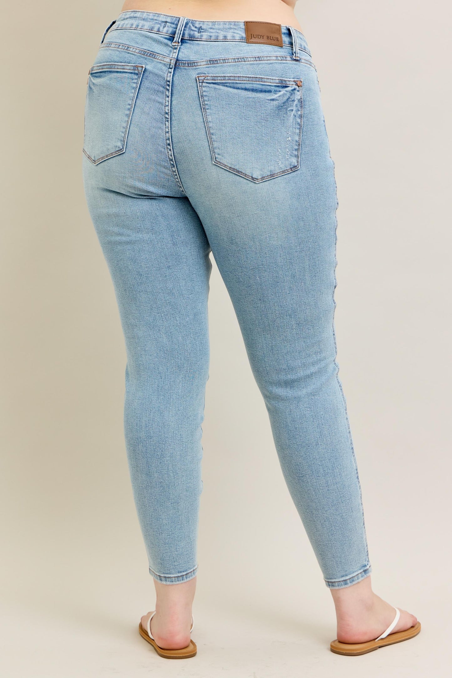 Judy Blue Mid Rise Tummy Control Vintage Wash Skinny